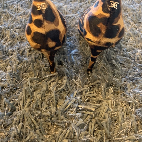 Sam Edelman hazel/brown cow hide leopard heels - Picture 4 of 4